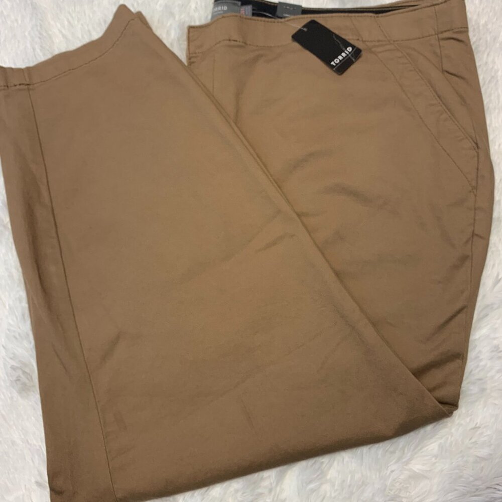 Torrid pants SZ 28T plus dark khaki flat front classic preppy casual NWT